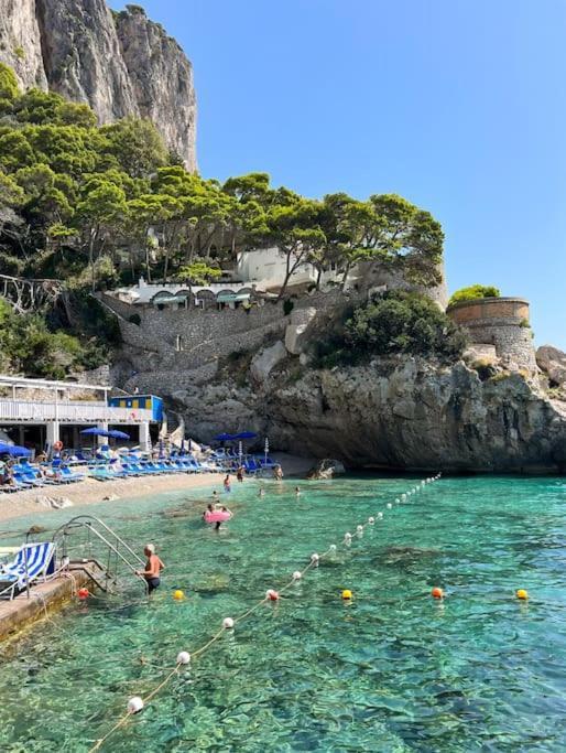 Exceptionnel Pieds Dans L'Eau Villa Capri Buitenkant foto